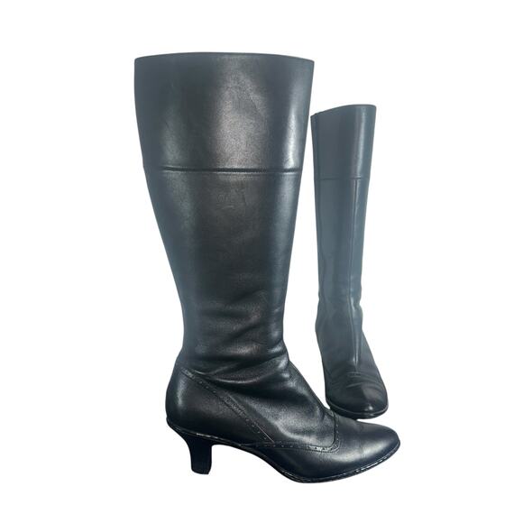 Sofft Black Leather Knee High Boots Size 10 Kitten Heel - Picture 1 of 14